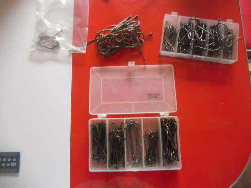 FISHING HOOKS  (VERY GOOD CONDITION)